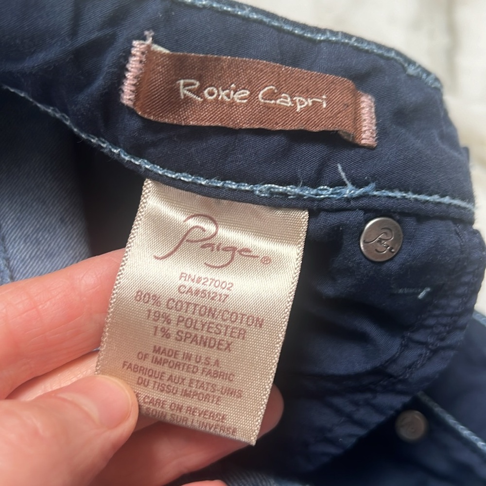 Paige Roxy Capri Jeans - Picture 3 of 5